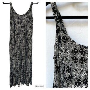 Torrid White Paisley Maxi Dress with Pockets - Plus Size 2X